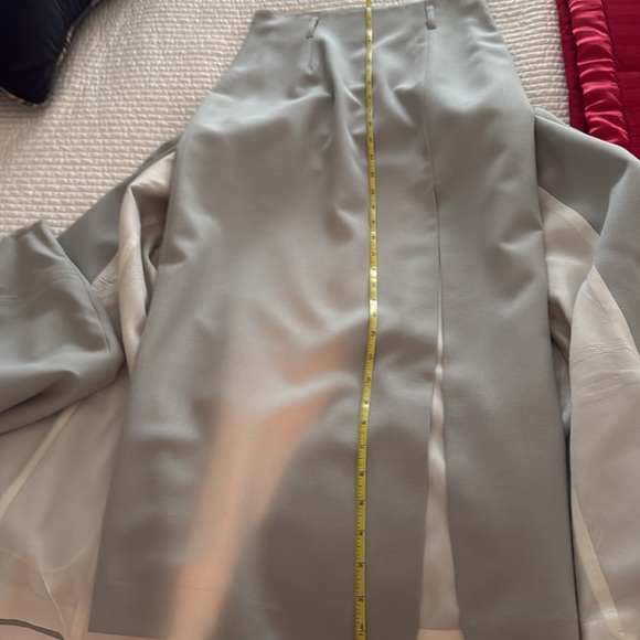 Beautiful Georges Marciano light green skirt suit. - Picture 9 of 9